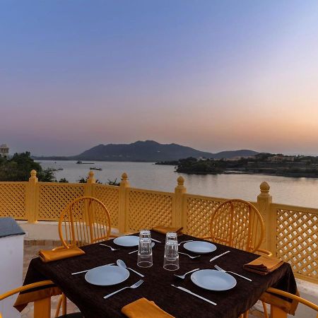 Haveli Jai Durga At Pichola Lake Hotel Udaipur Exterior photo