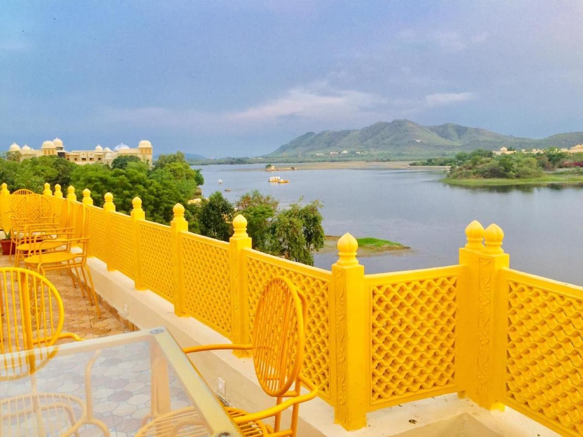 Haveli Jai Durga At Pichola Lake Hotel Udaipur Exterior photo